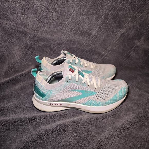 Brooks Shoes - Brooks Levitate 4 Running Shoes Womens Sz 8.5 Athletic Sneakers Trainers Blue.